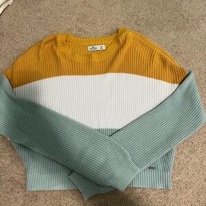 Hollister Stripped Cropped Sweater